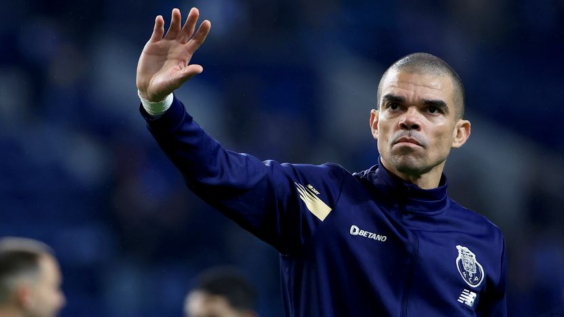 Pepe, Bek Tengah Legendaris Portugal, Umumkan Pensiun di Usia 41 Tahun